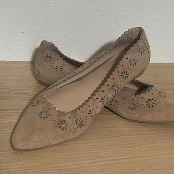 Joe's Jeans Shoes - Joe’s Pointy Almond Toe Suede Cutout Flats Tan size 8.5